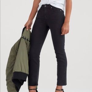 7 For All Mankind Kimmie Crop b(air) Denim